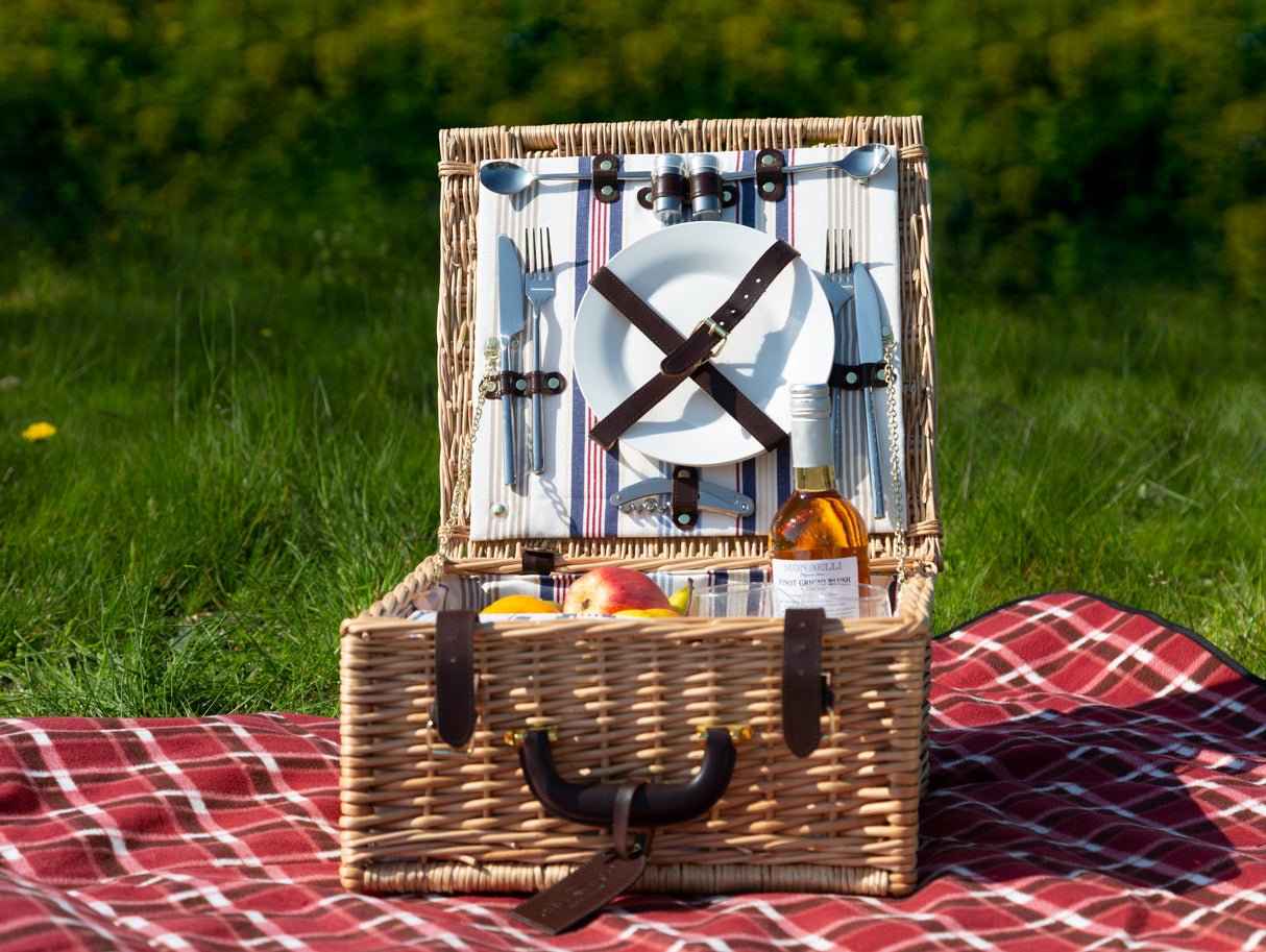 Greenfield Collection Chilworth Willow Picnic Hamper for Two People - The Greenfield Collection