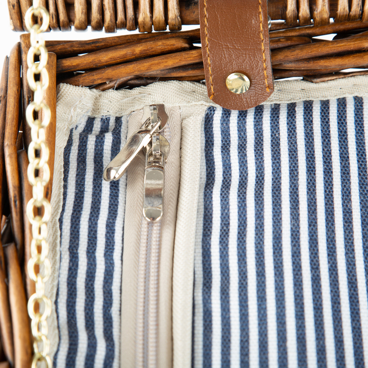 Abbotsbury Willow Picnic Basket Hamper with Picnic Blanket - The Greenfield Collection