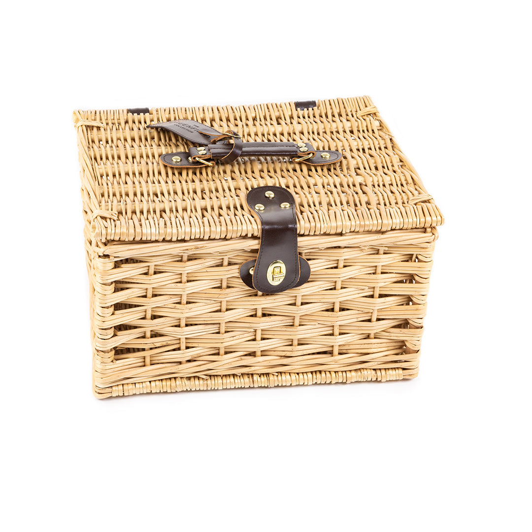 Greenfield Collection Kensington Classic Willow Picnic Hamper - The Greenfield Collection