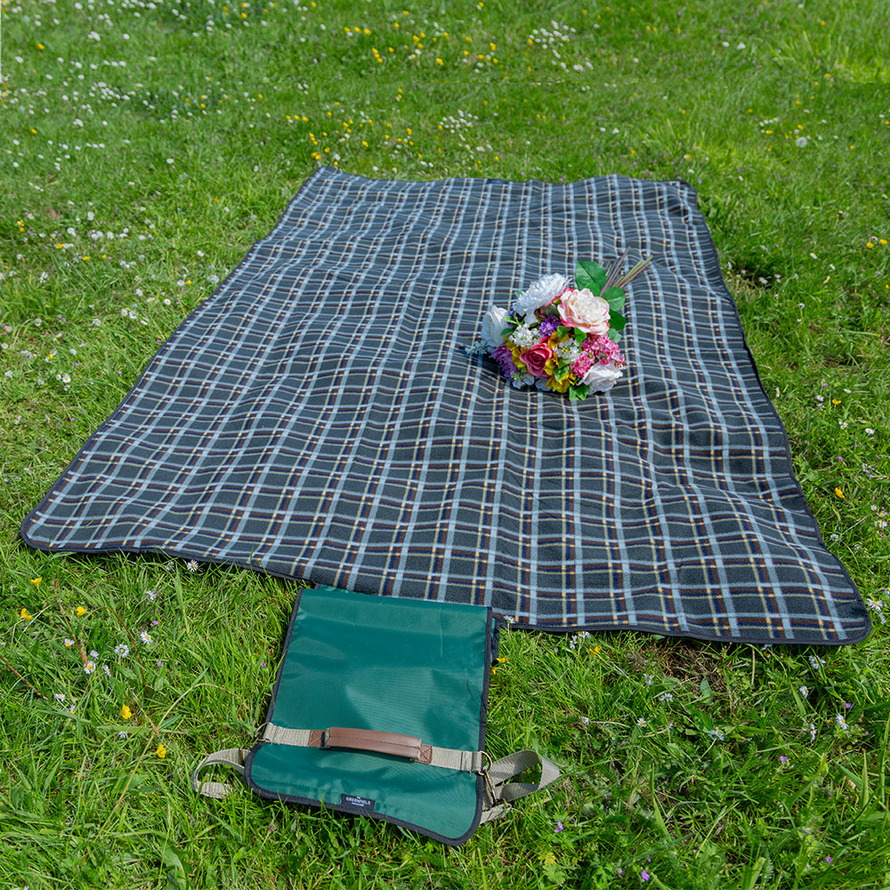 Greenfield Collection XL Luxury Plaid Moisture Resistant Picnic Blanket - The Greenfield Collection