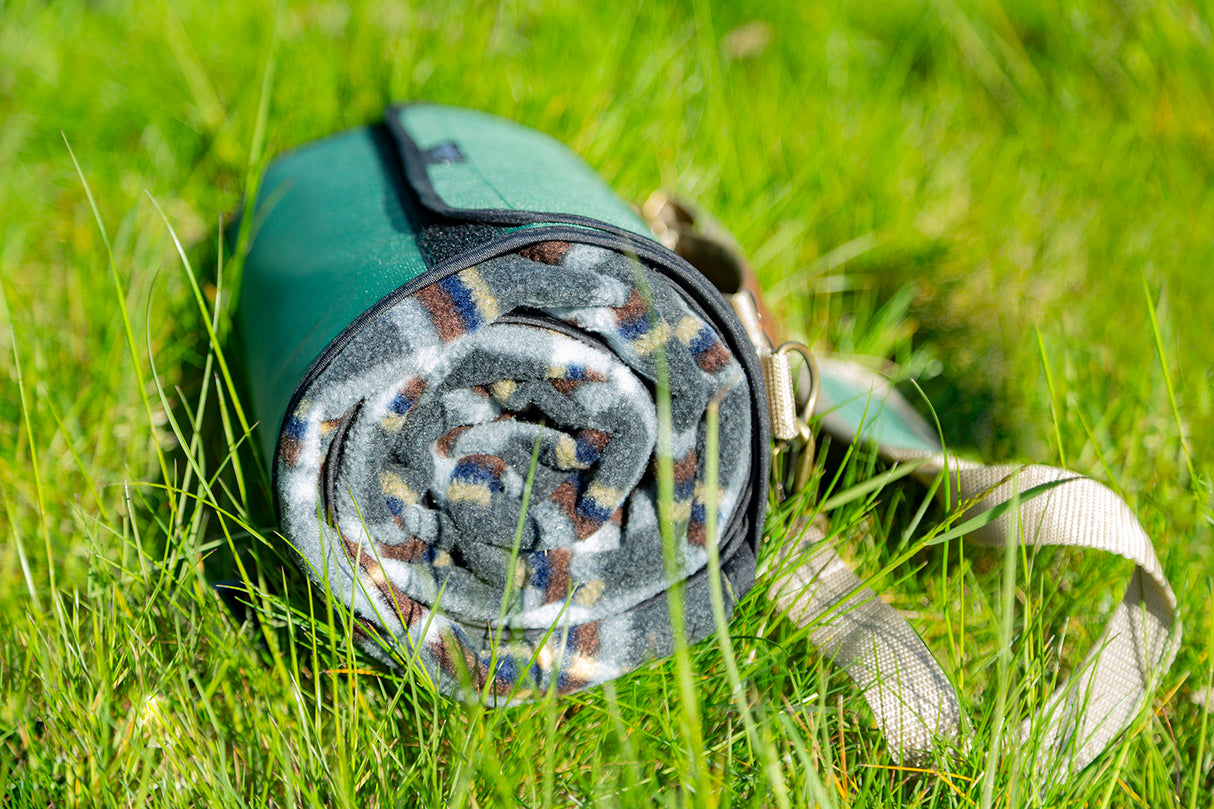 Greenfield Collection XL Luxury Plaid Moisture Resistant Picnic Blanket - The Greenfield Collection