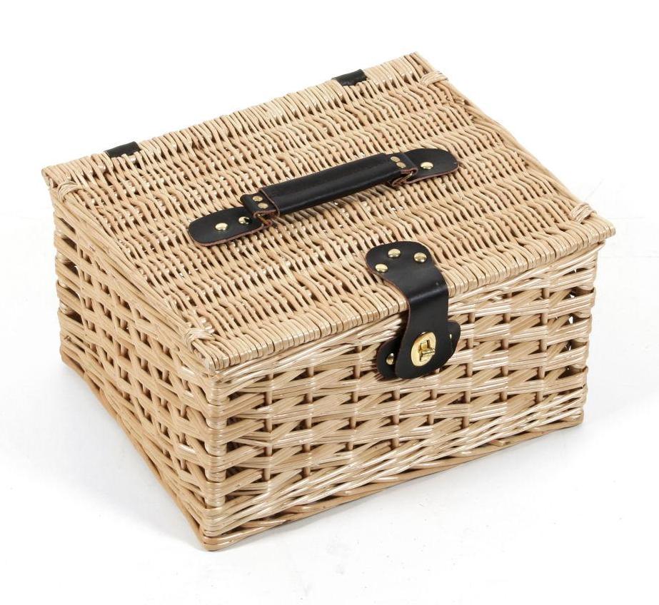 Greenfield Collection Kensington Classic Willow Picnic Hamper - The Greenfield Collection