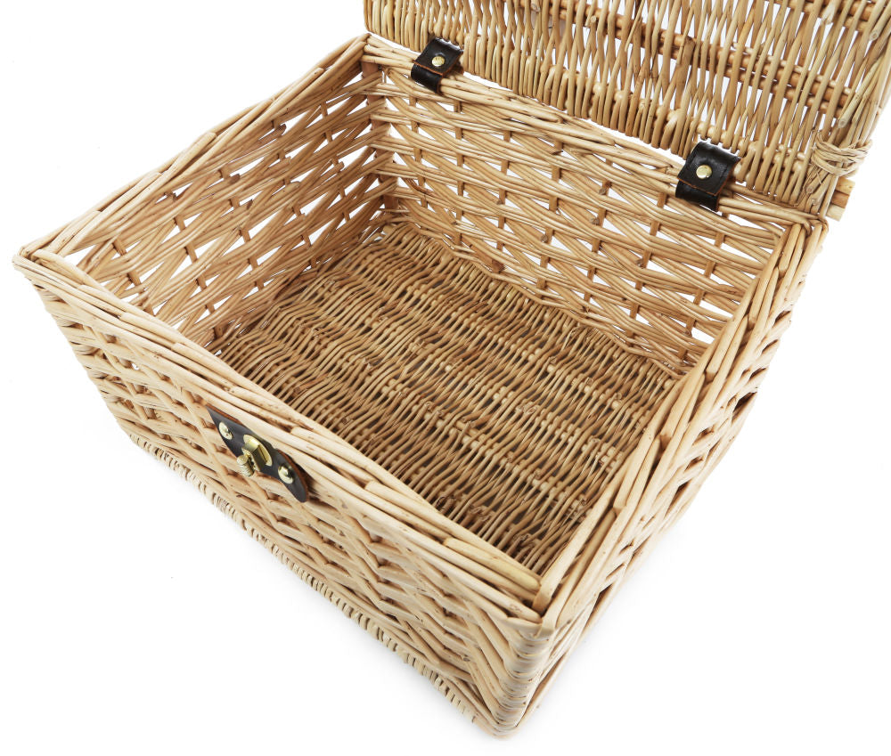 Greenfield Collection Kensington Classic Willow Picnic Hamper - The Greenfield Collection