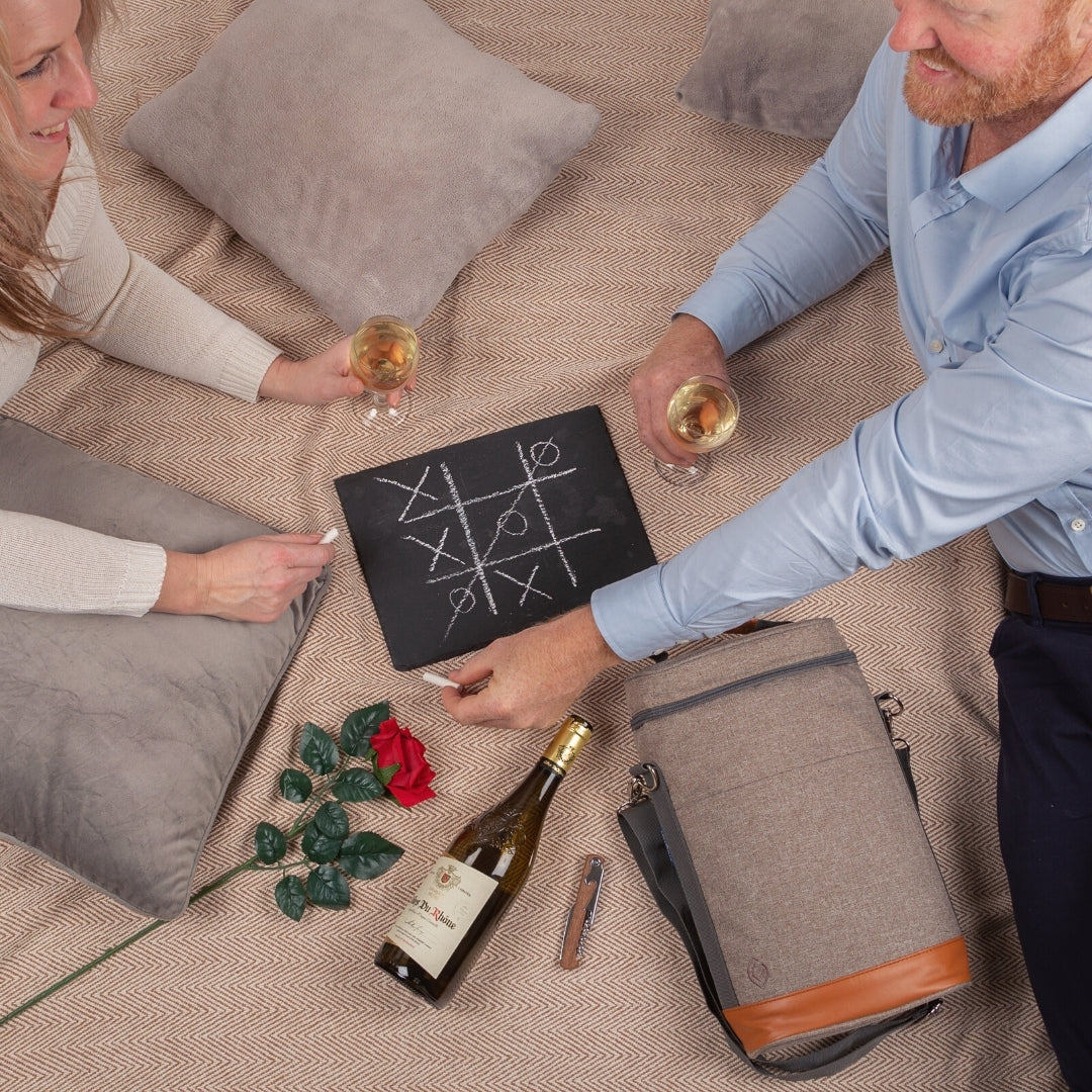 Picnic Wine Cooler Bag for Valentine's Day
